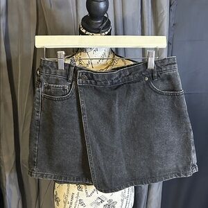 Women’s Washed Black Denim Mini Skort
